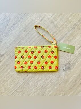 NWT☀️ Vera Bradley Tomato Print Wristlet Bag